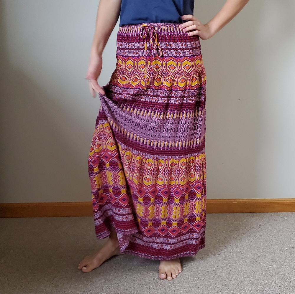 Mossimo Aztec Patterned Maxi Skirt - Picture 8 of 8